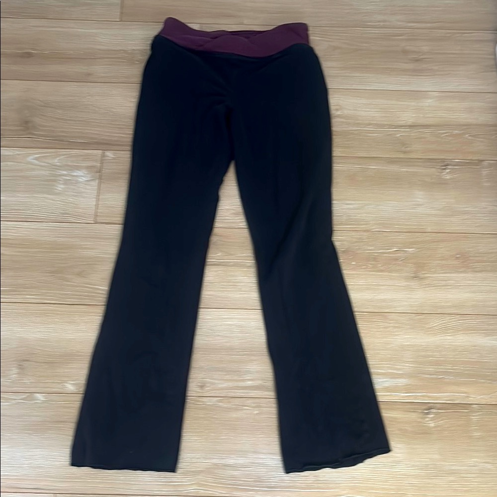Black Mossimo S Flared Yoga Pants with Purple Waistband